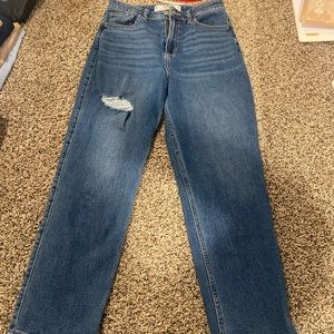 Hollister Curvy Ultra High Rise Vintage Straight Jeans